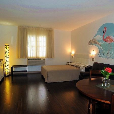 Hotel Casa Coloretta Маями Бийч Екстериор снимка